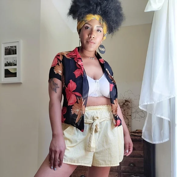 90s Vintage Floral Blouse - Picture 4 of 4